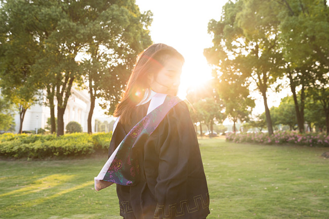 1531466032557591.jpg 在感情的道路上會撞的頭破血流的生肖女!