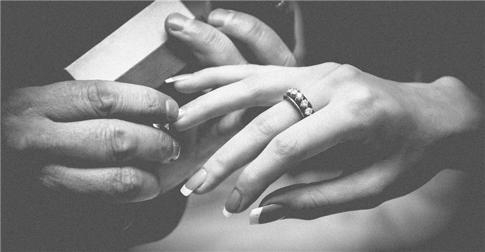 摩羯座的人會怎么樣求婚？_周公解夢