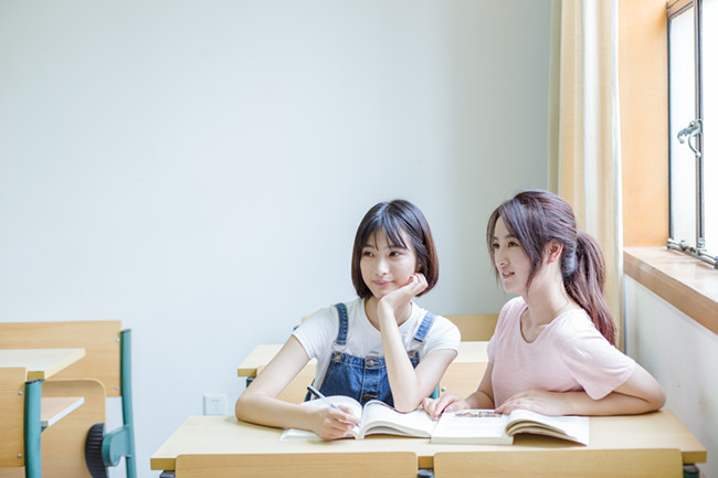 1526020439194161.jpg 十二生肖女生如何撒嬌才能贏得愛人的心?