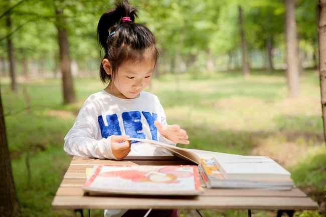 女孩姓崔起什麼疊字、重字好聽有內涵？-韋姓寶寶起名