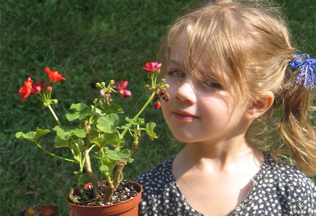 展現關姓女孩陰柔之美的名字怎么取？-關姓寶寶起名