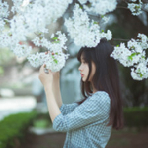 雙子座女生適合什麼樣的香水?_周公解夢